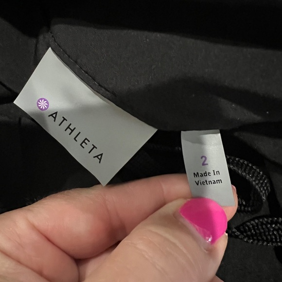 Athleta Wear About Skort - drawstring, side zipper & back pocket. Black, Size 2‎ - Picture 7 of 8